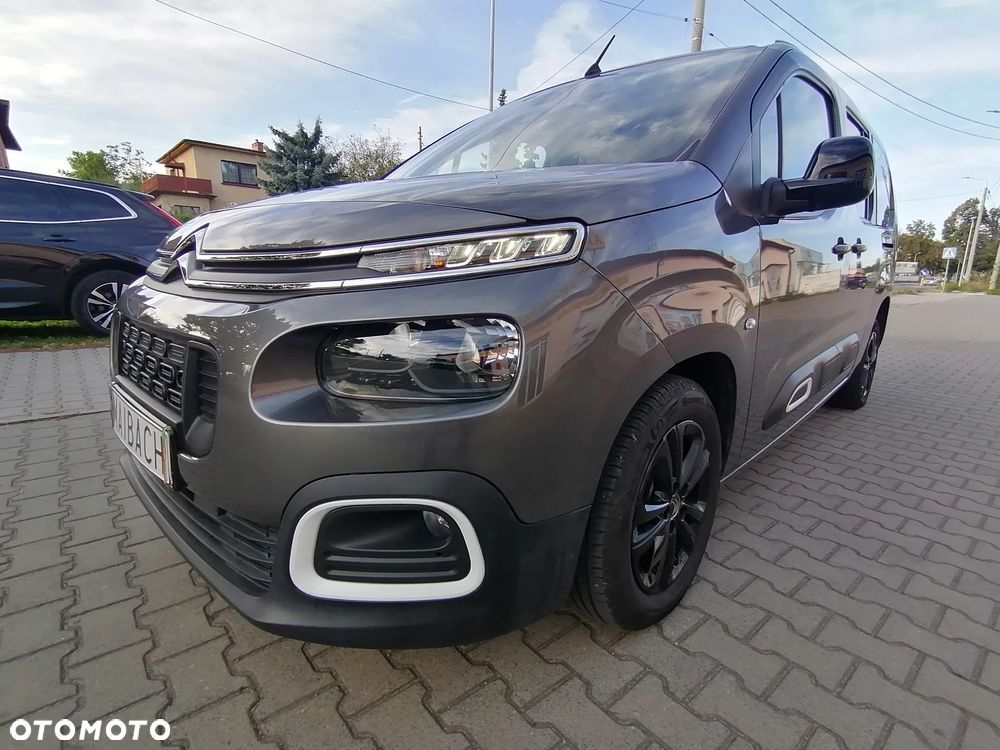 Citroën Berlingo XL 7-Sitzer PureTech 130 EAT8 FEEL - 20