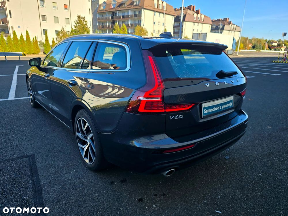 Volvo V60 T4 Momentum Pro - 8