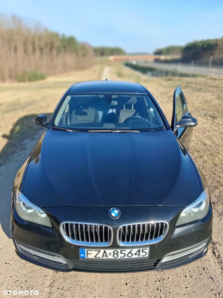 BMW Seria 5 518d - 14