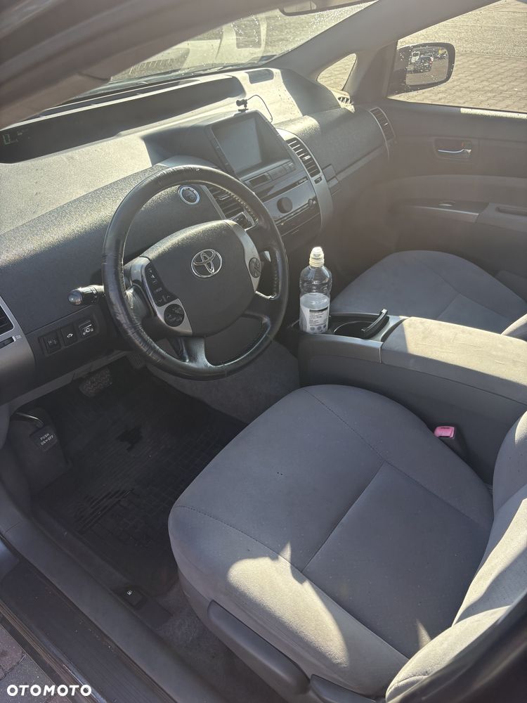 Toyota Prius 1.5 VVT-i Prestige - 8