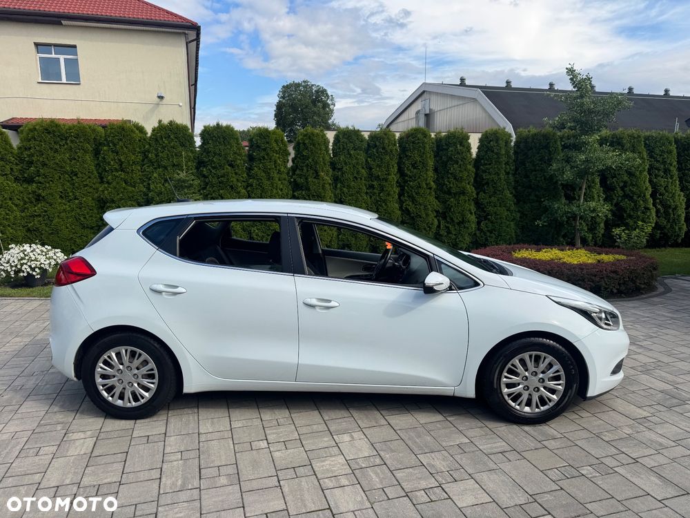 Kia Ceed 1.6 GDI Platinum Edition - 9