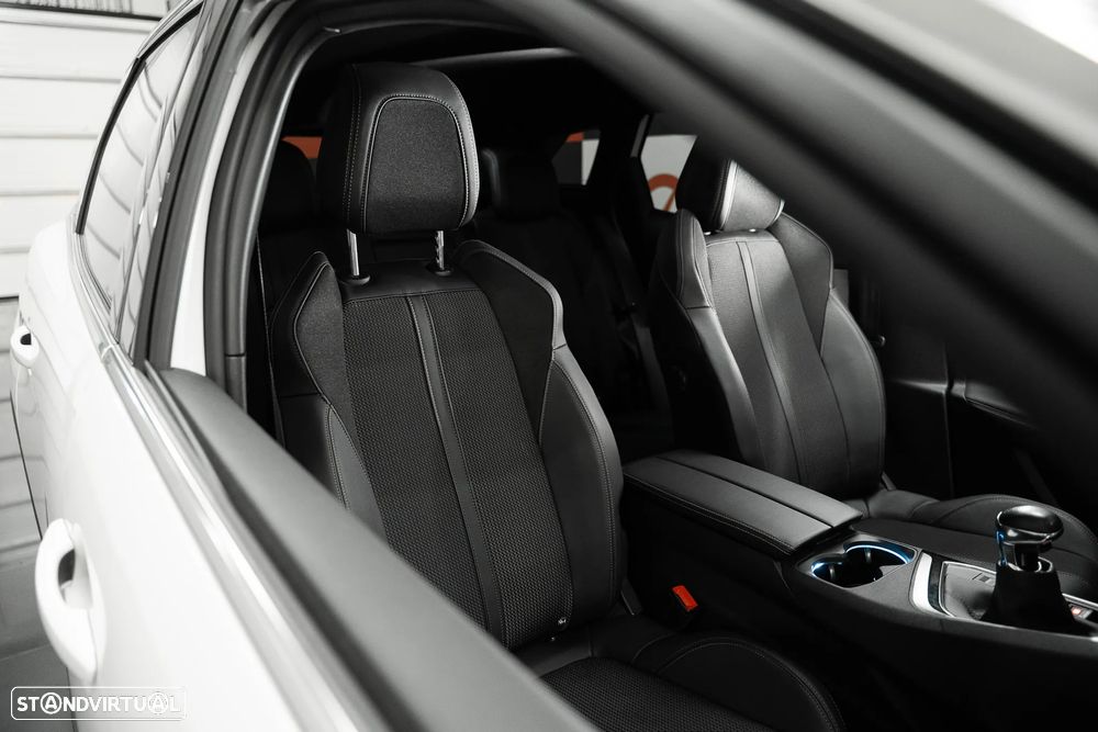 Peugeot 3008 1.2 PureTech GT - 20