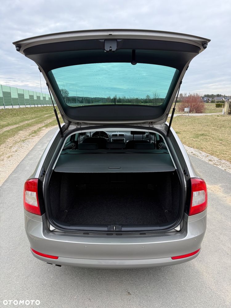 Skoda Octavia 1.4 TSI Family DSG - 14