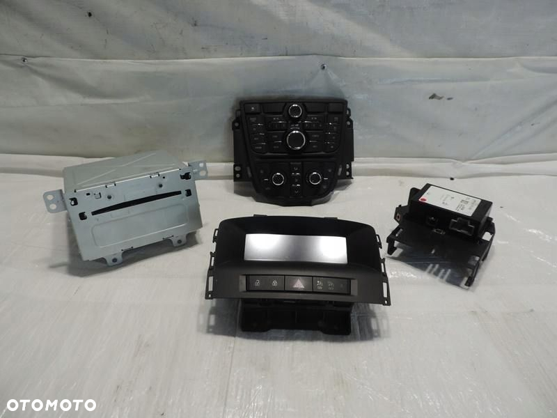 RADIO WYŚWIETLACZ PANEL 20983513 ASTRA J IV - 3