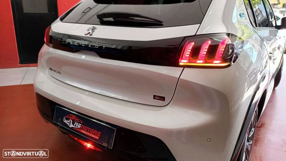 Peugeot e-208 - 9