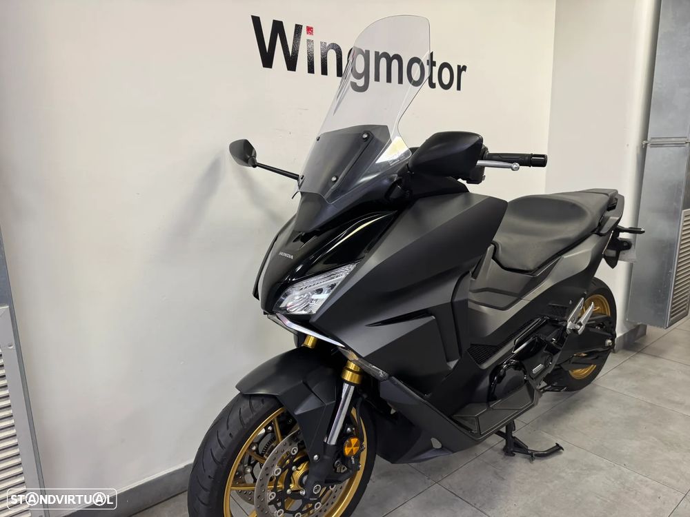 Honda Forza 750 - 5