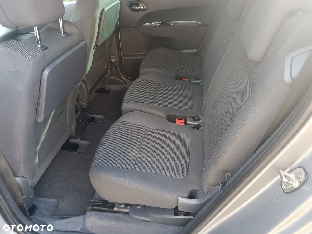 Peugeot 5008 2015