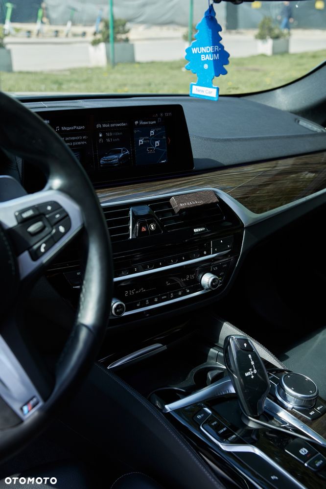 BMW Seria 5 540i xDrive M Sport sport - 9
