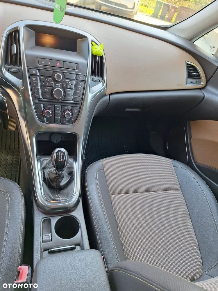 Opel Astra - 8