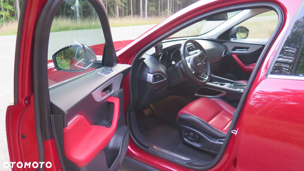 Jaguar F-Pace 30d AWD R-Sport - 15