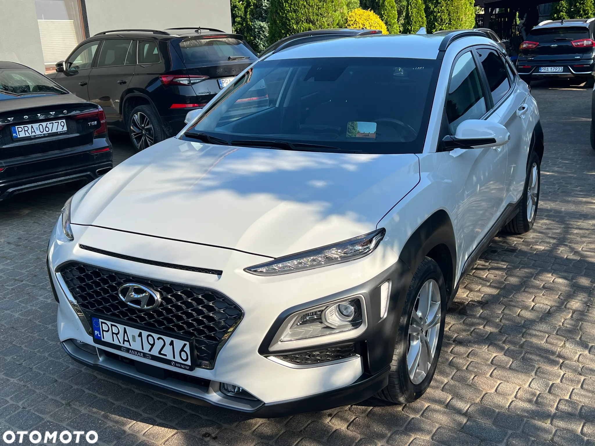 Hyundai Kona 1.6 T-GDI DCT 4WD Premium - 2