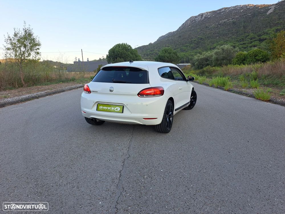 VW Scirocco 2.0 TDI Sport DSG - 32