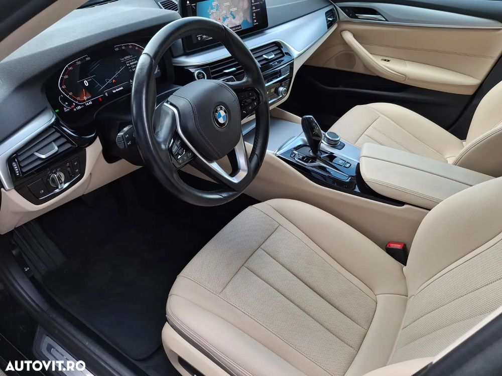 BMW Seria 5 518d AT MHEV - 14
