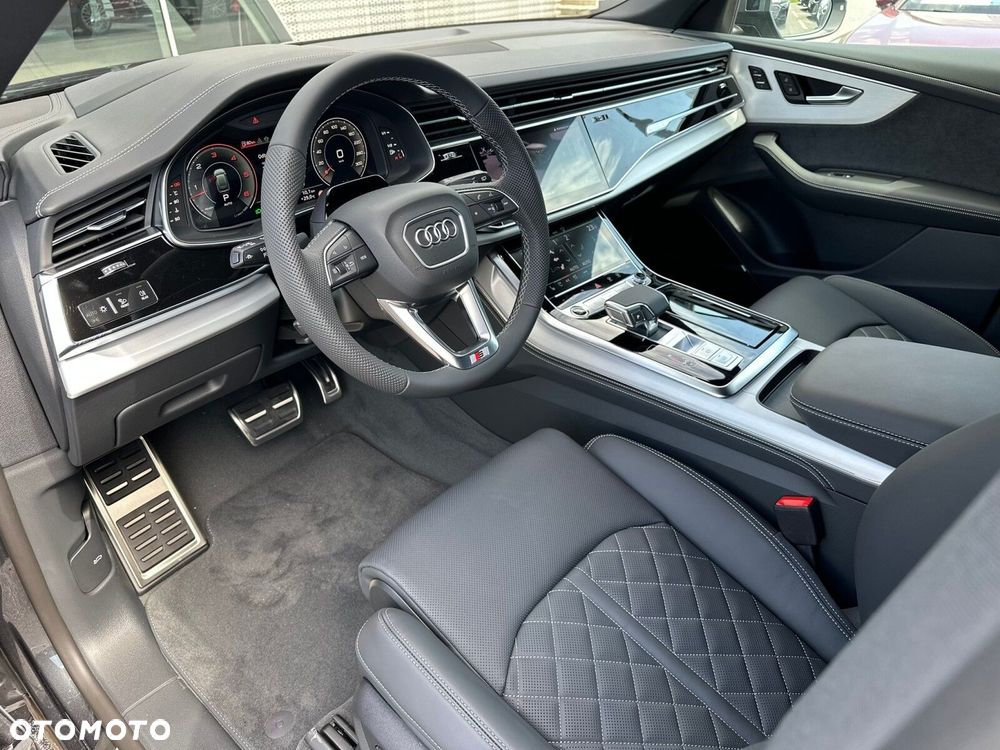 Audi Q8 - 14