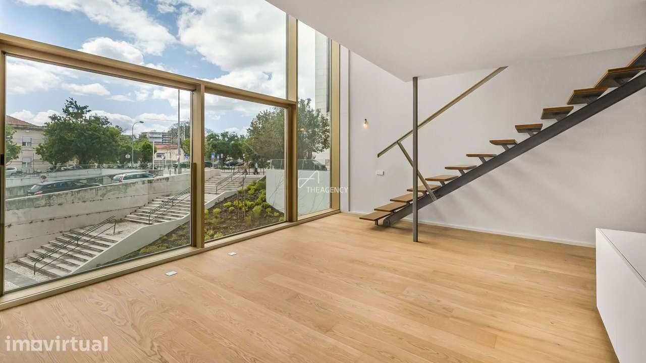 Duplex T1+1 com Espaço Exterior em Localização Premium em Lisboa - Grande imagem: 4/34