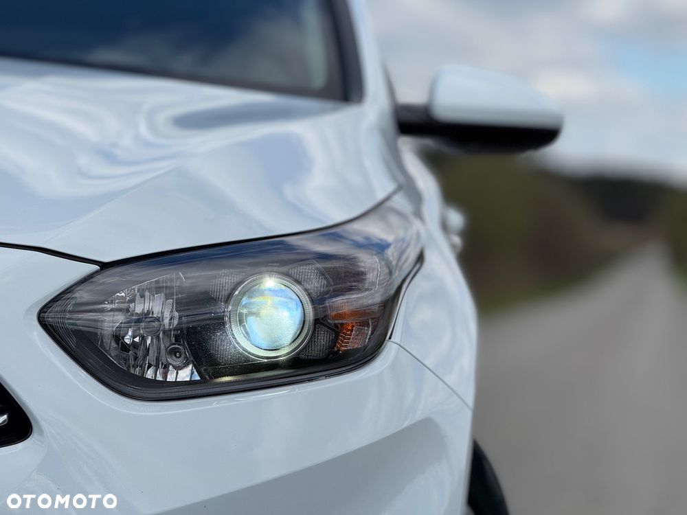 Kia Ceed 1.5 T-GDI M - 10