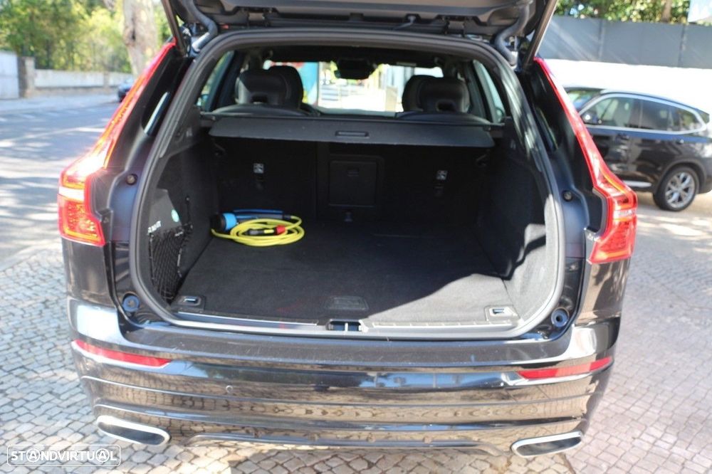 Volvo XC 60 2.0 T8 PHEV R-Design AWD - 13