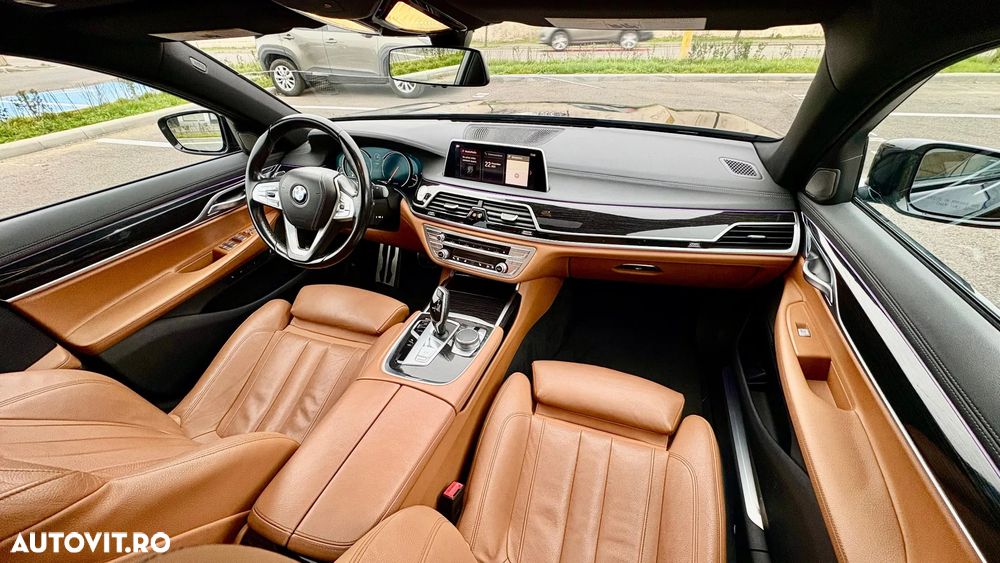 BMW Seria 7 740Li - 21