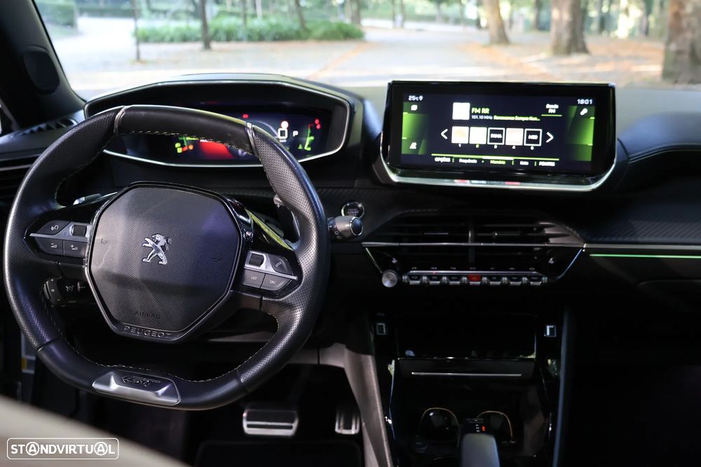 Peugeot 2008 1.5 BlueHDi GT Line EAT8 - 24