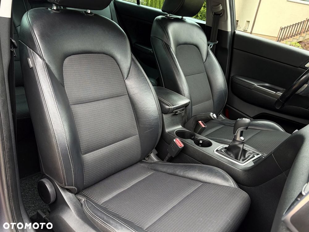 Kia Sportage 1.7 CRDI Business Line 2WD - 24