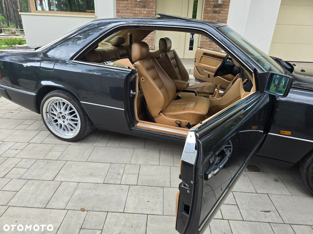 Mercedes-Benz Klasa E 200 - 5