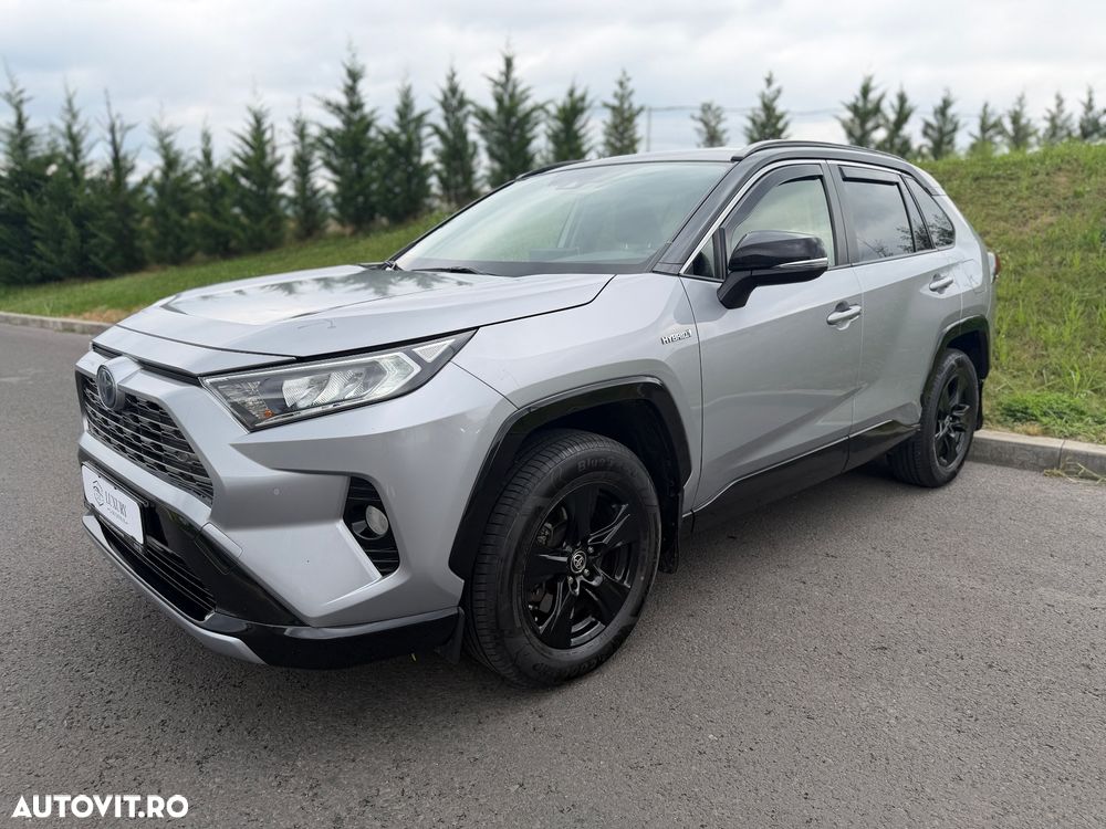 Toyota RAV4 - 1
