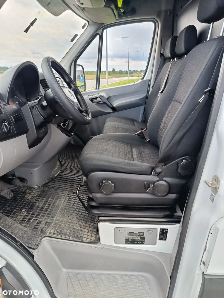 Mercedes-Benz Sprinter - 7