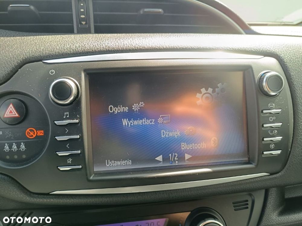 Toyota Yaris - 30
