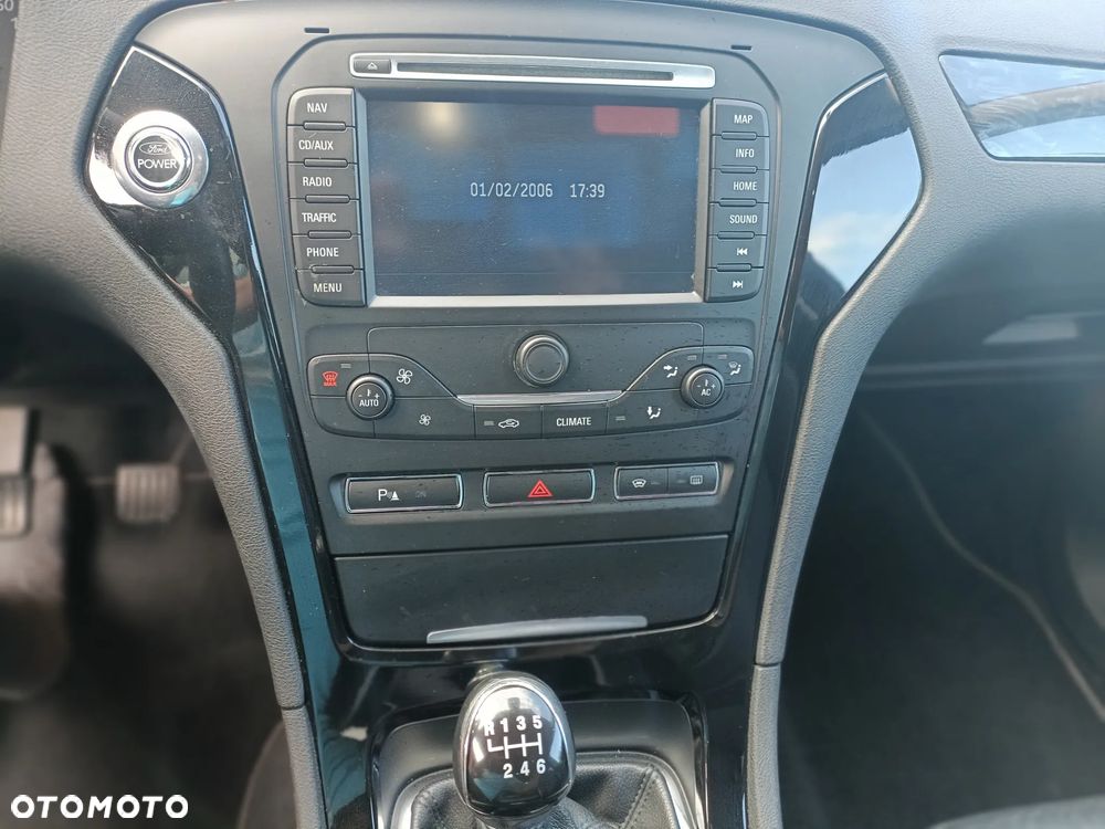 Ford Mondeo 1.8 TDCi Gold X - 26