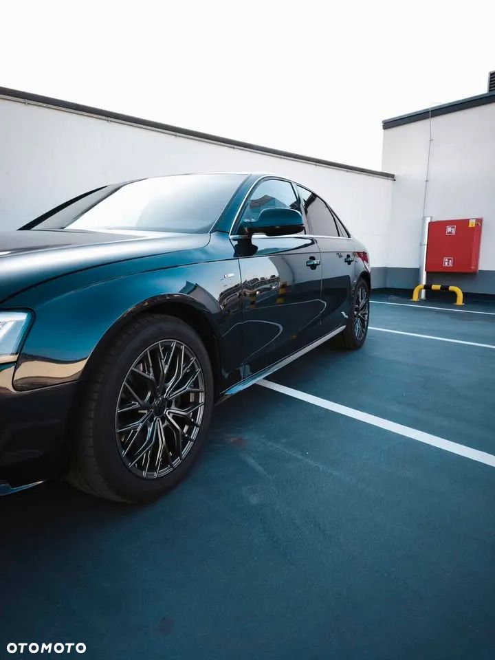 Audi A4 Limousine - 8