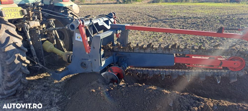 Trencher tractor EA 1000 - 2