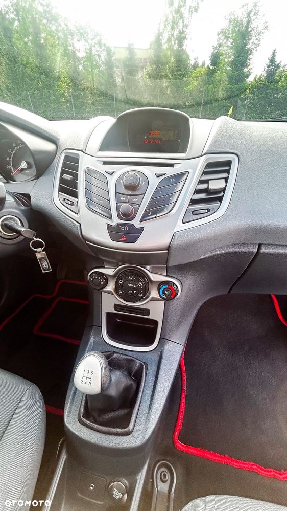Ford Fiesta - 17