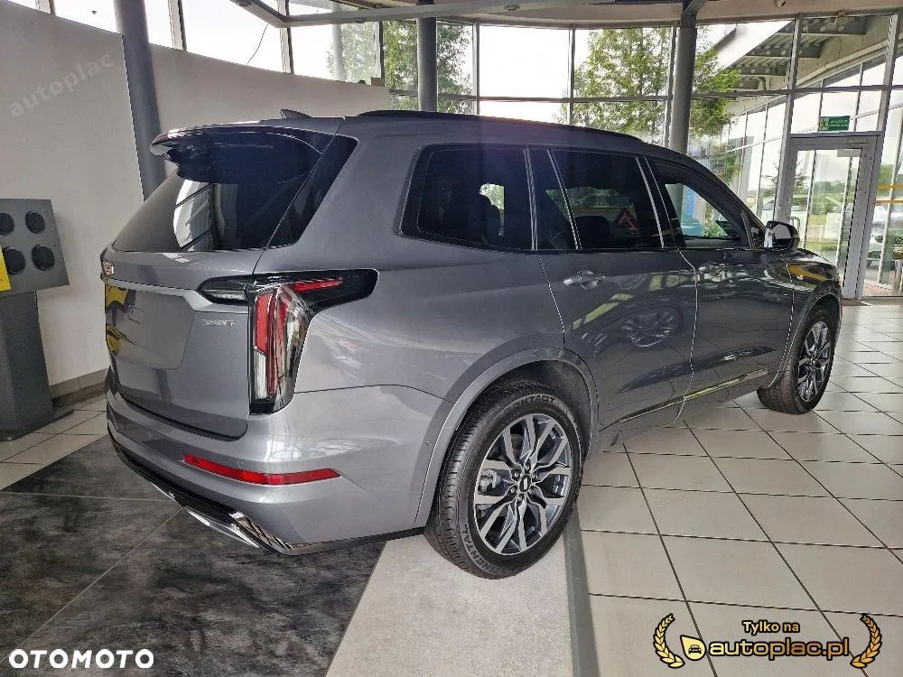 Cadillac XT6 - 5