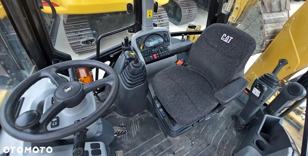 Caterpillar 432F2 - 9