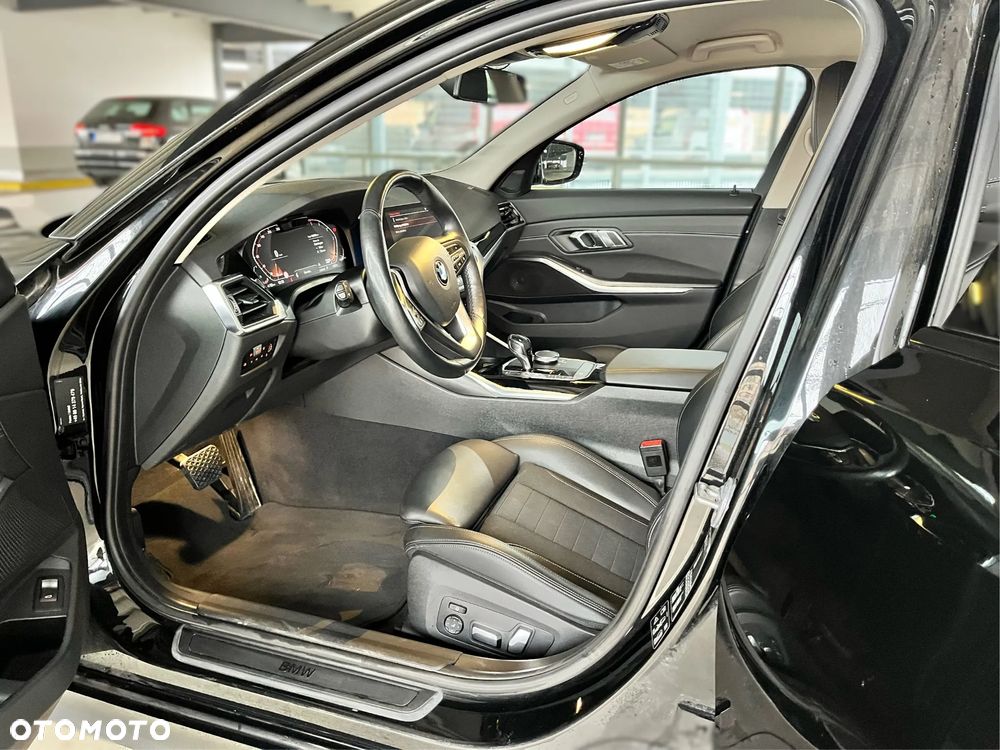 BMW Seria 3 320d xDrive Advantage - 8