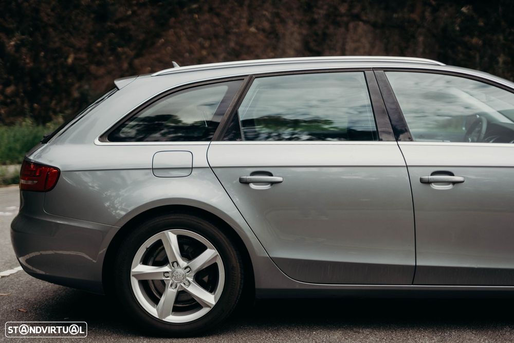 Audi A4 Avant 2.0 TDI Advance - 15