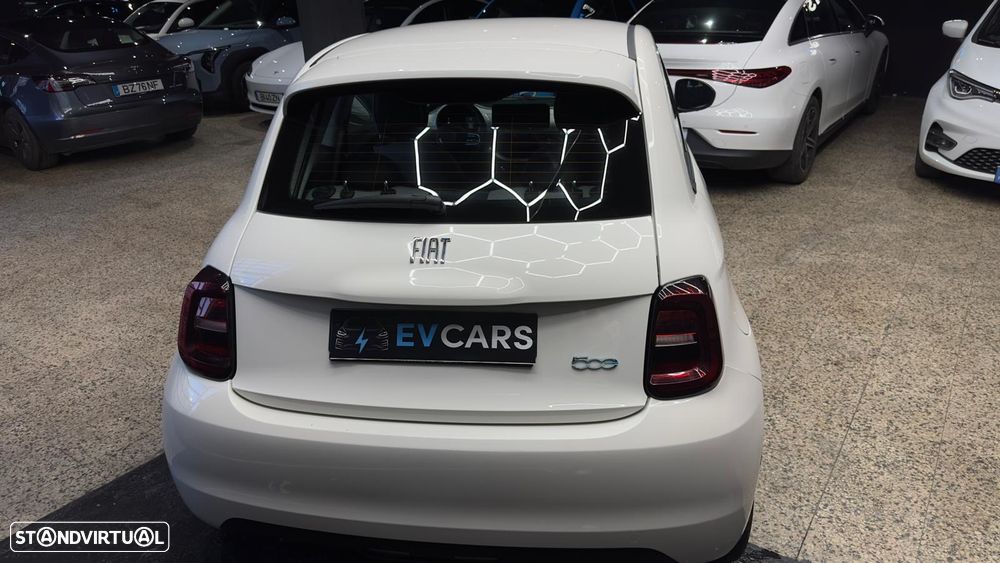 Fiat 500e 3 + 1 42kWh Icon - 25