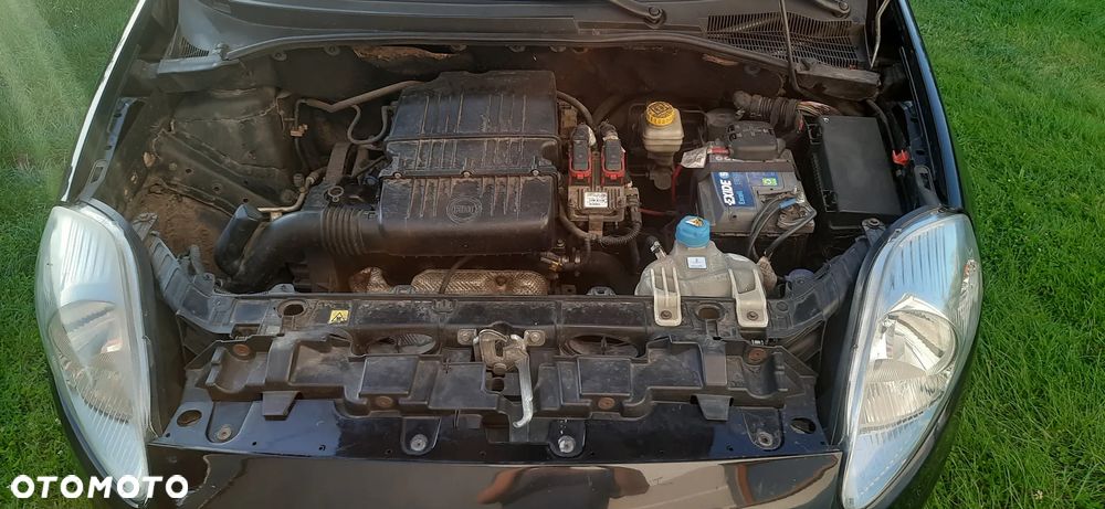 Fiat Grande Punto - 8