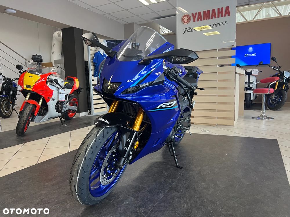 Yamaha R7 - 9