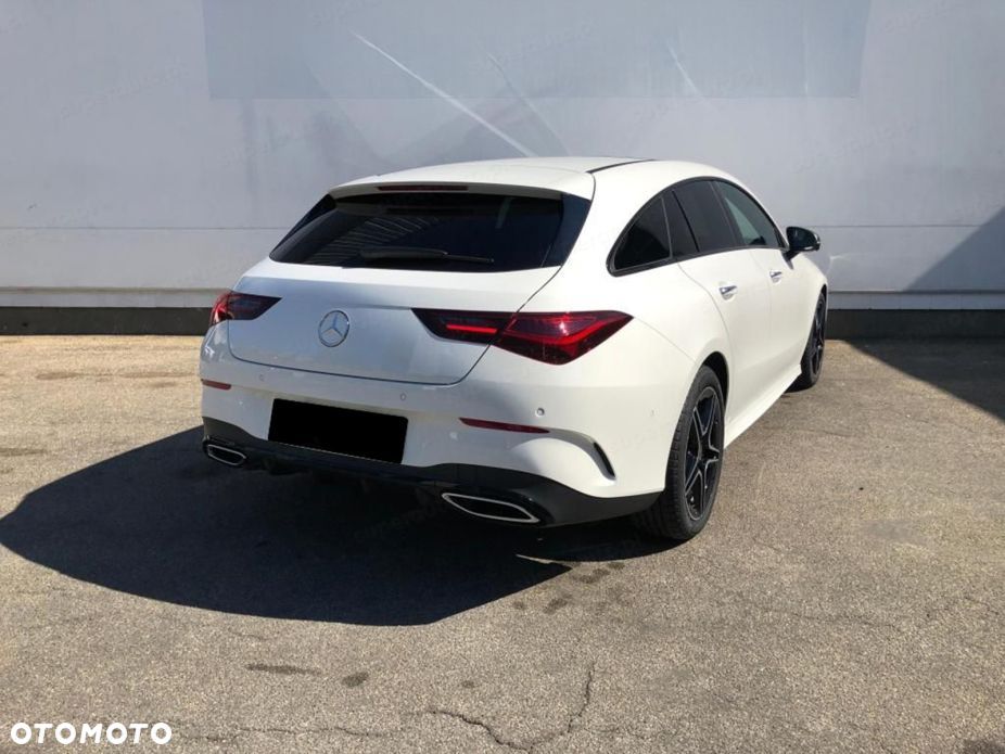 Mercedes-Benz CLA - 4