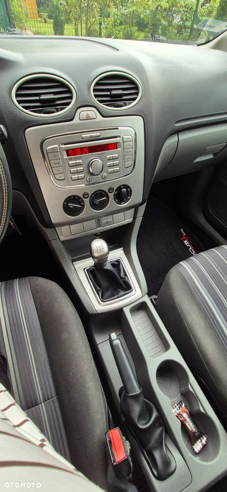 Ford Focus - 8