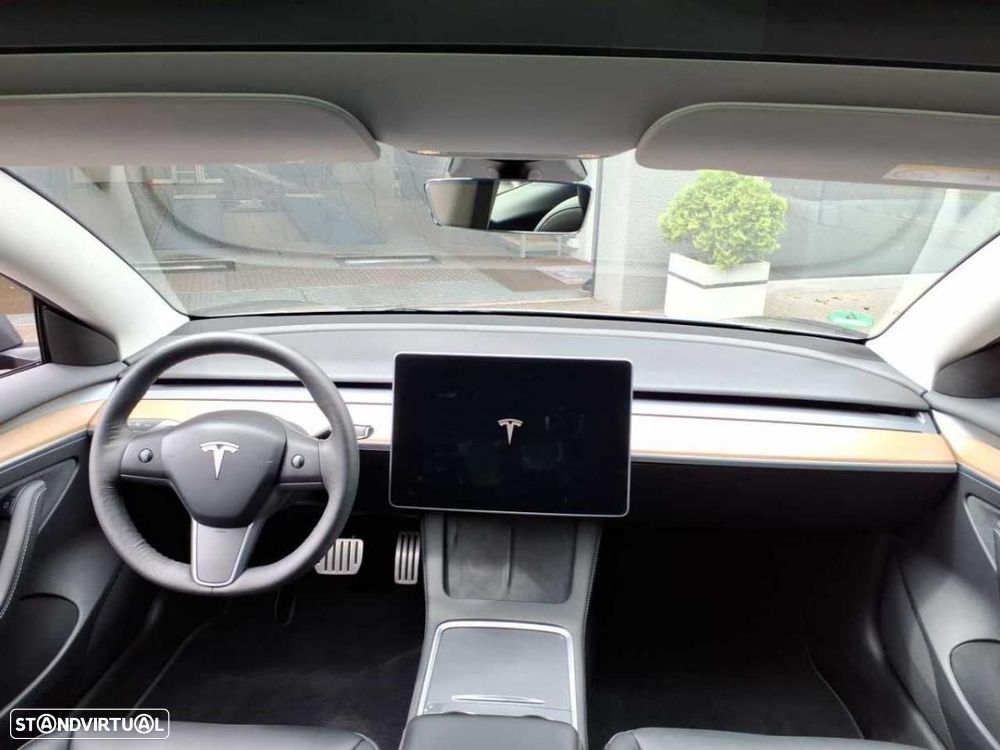 Tesla Model 3 Long Range AWD Dual Motor Performance - 4