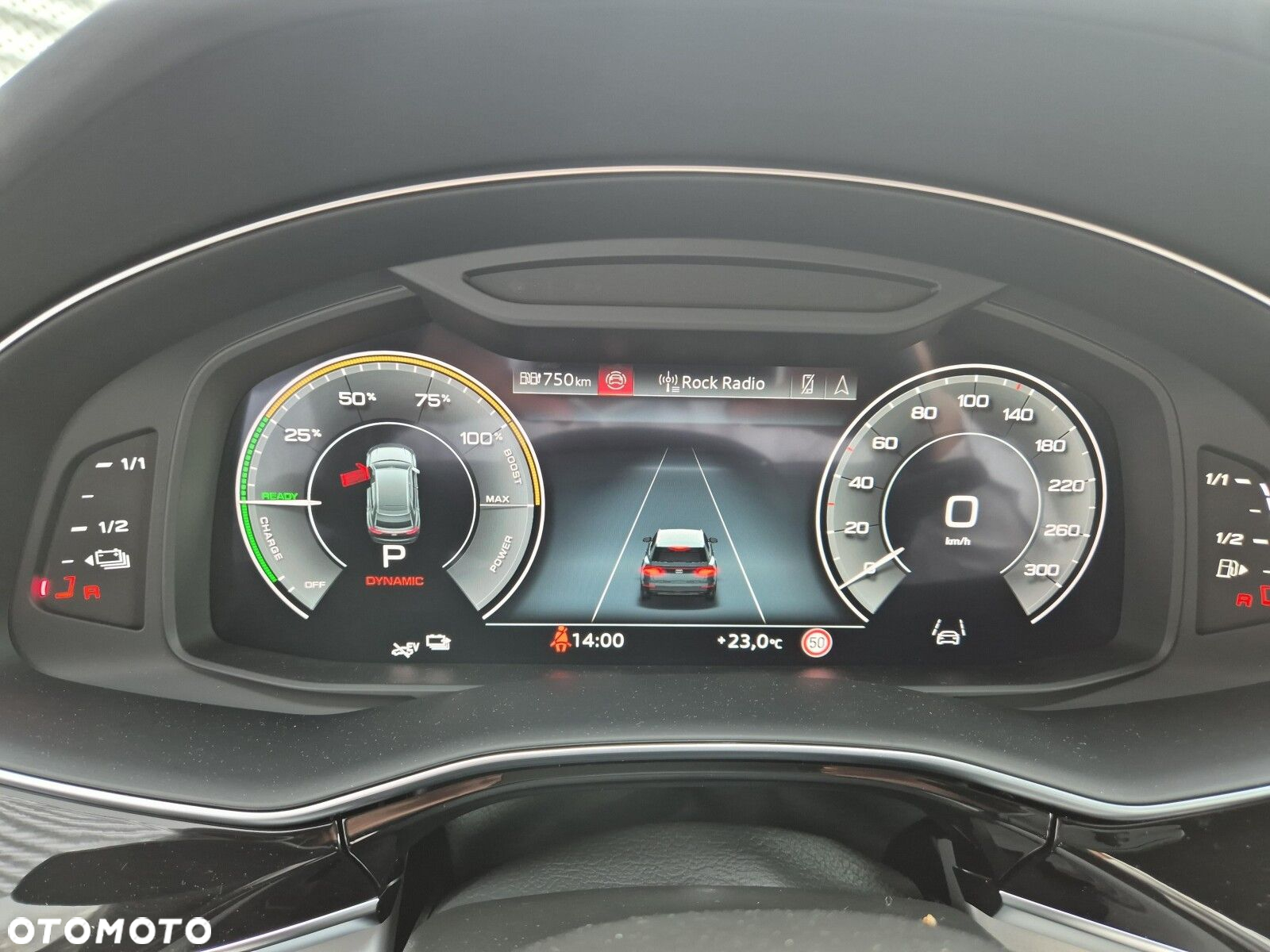 Audi Q8 - 14