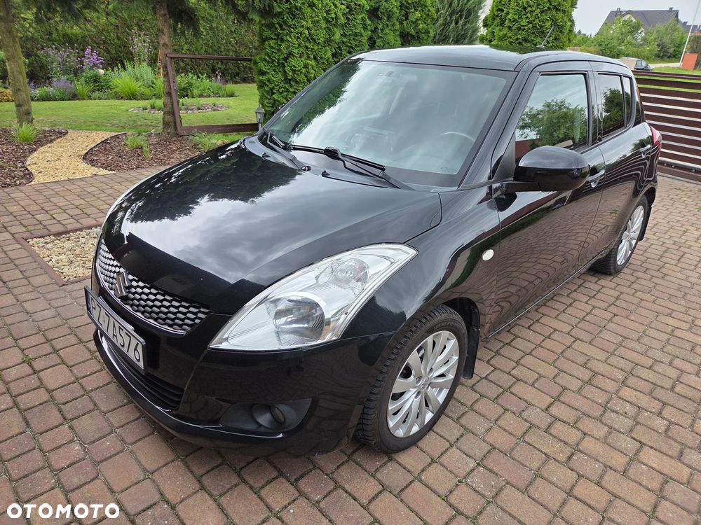 Suzuki Swift - 1