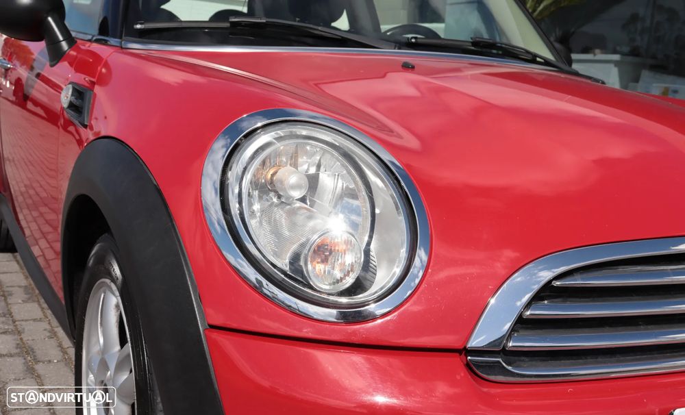 MINI 3 Portas One D - 7
