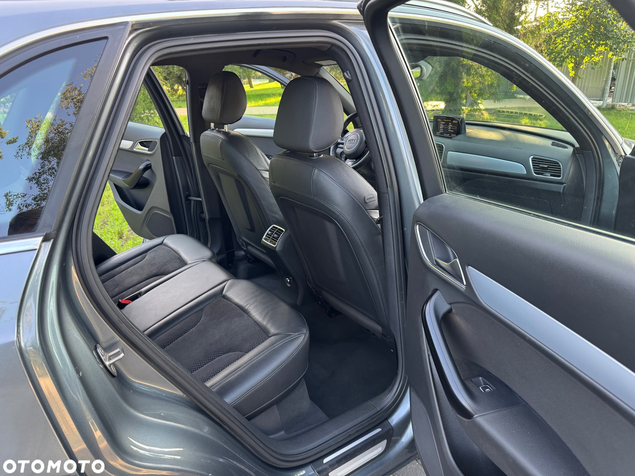 Audi Q3 35 TDI S line - 33
