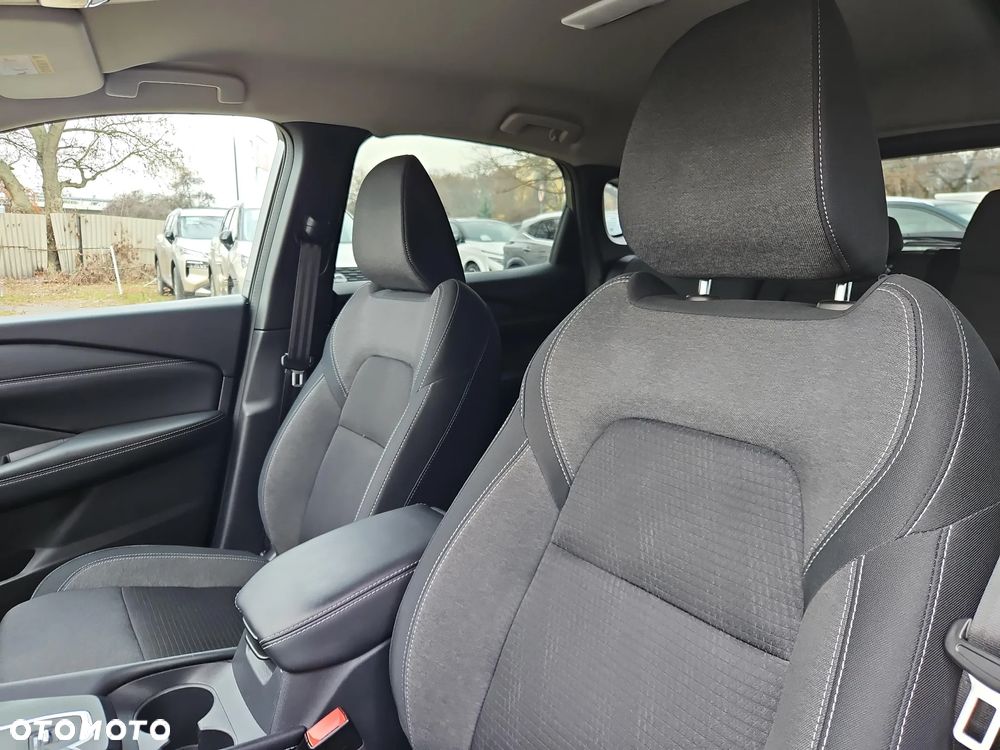 Nissan Qashqai 1.3 DIG-T MHEV N-Connecta Xtronic - 12