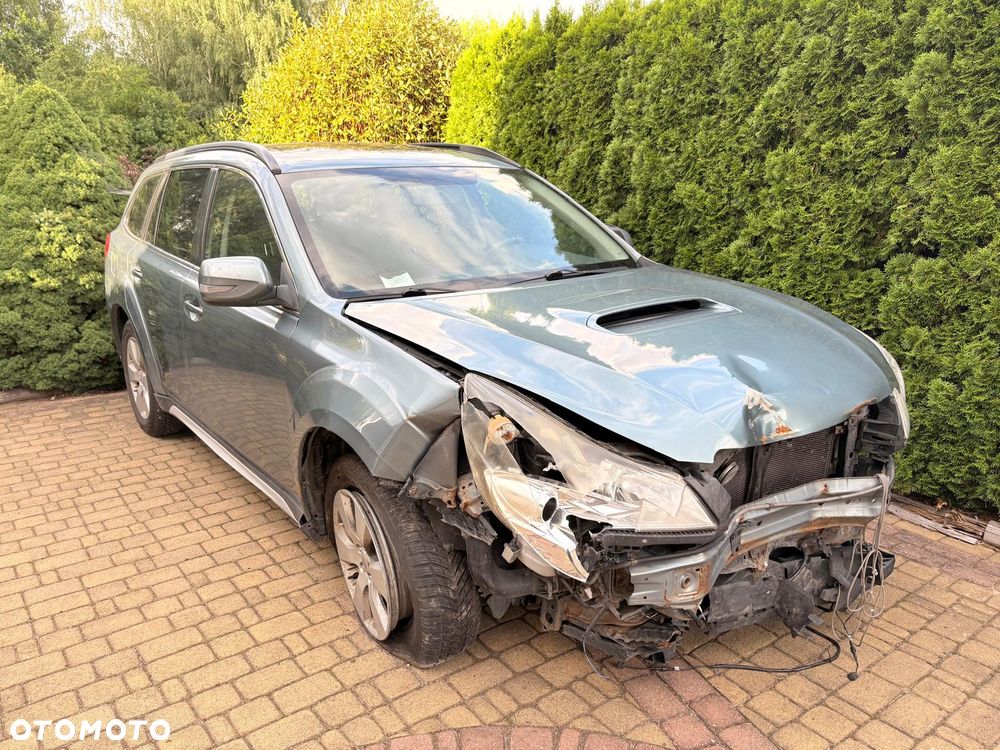 Subaru Outback - 1