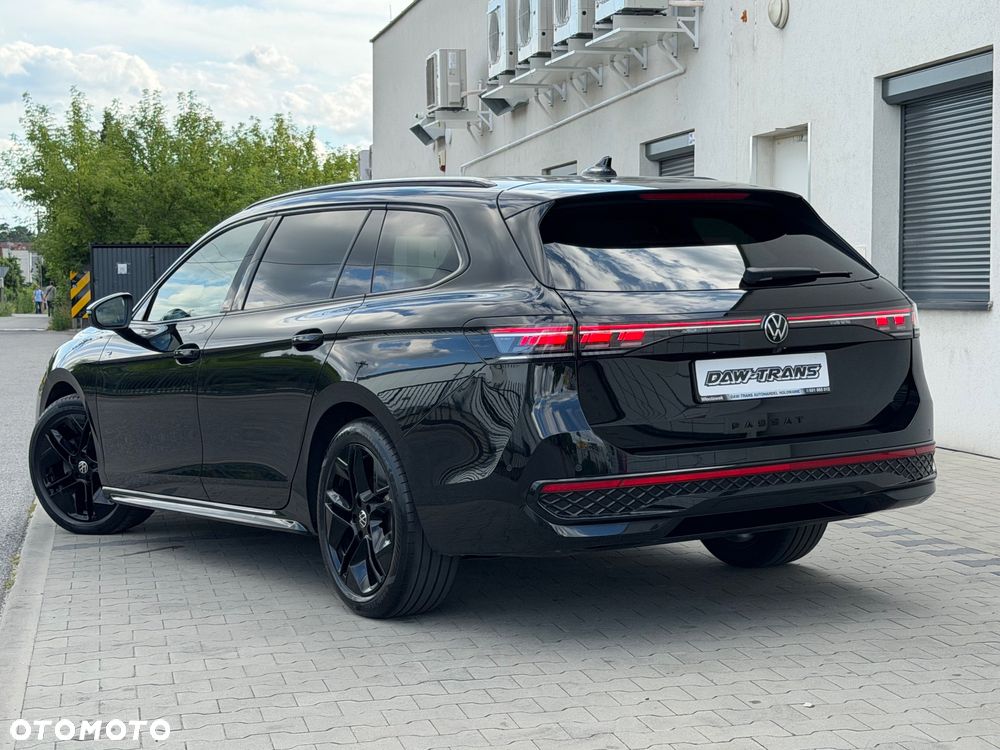 Volkswagen Passat Variant 2.0 TDI SCR DSG R-Line - 9