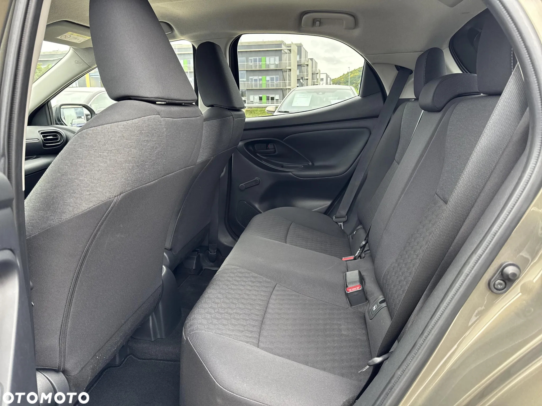 Toyota Yaris 1.5 Comfort CVT - 10
